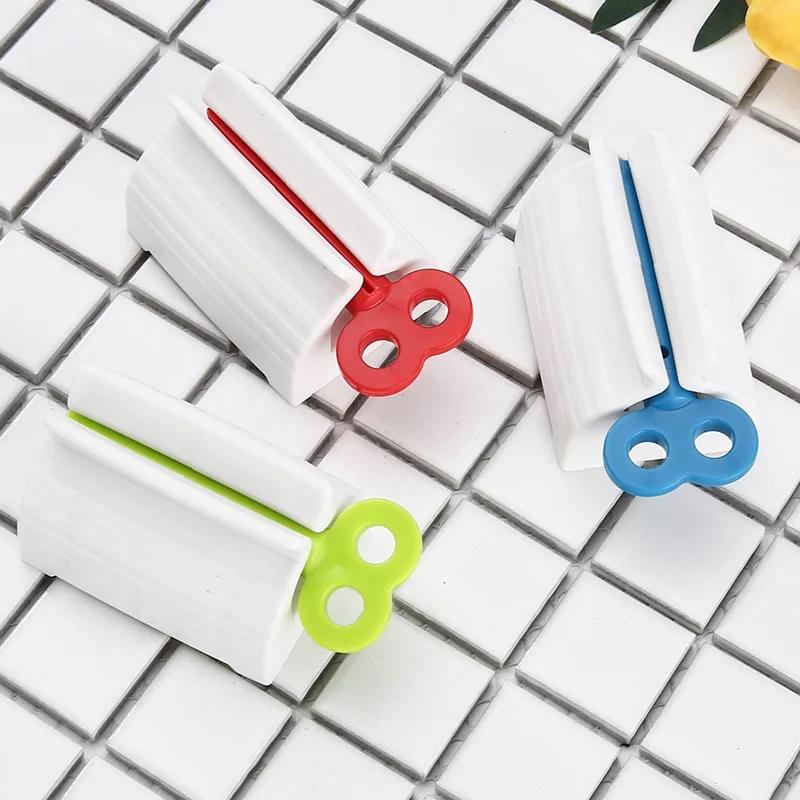 בית משחת שיניים Dispenser מסחטת אביזרי אמבטיה משחת שיניים מחזיק ארגונית צבע לשיער קוסמטי Creative מסחטת אין פסולת